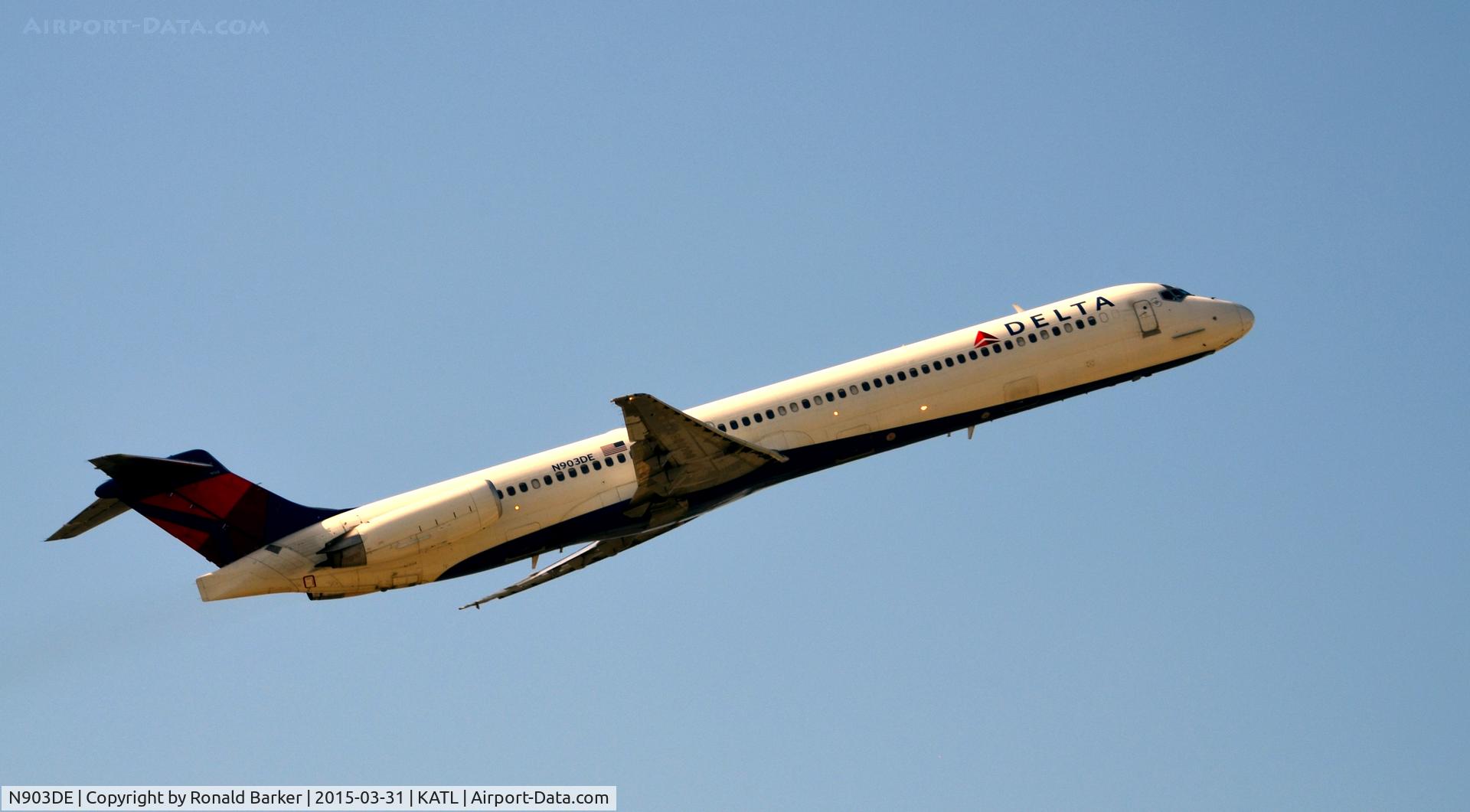 N903DE, 1992 McDonnell Douglas MD-88 C/N 53380, Takeoff Atlanta