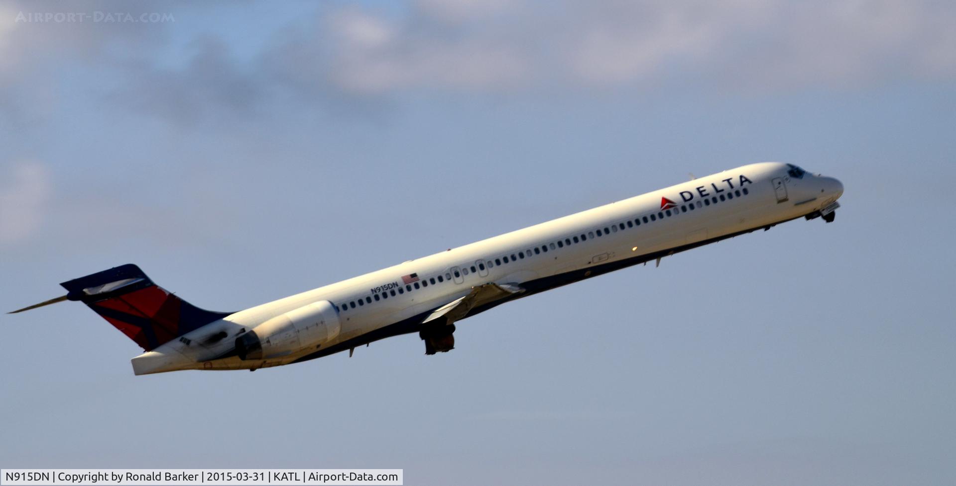 N915DN, 1996 McDonnell Douglas MD-90-30 C/N 53395, Takeoff Atlanta