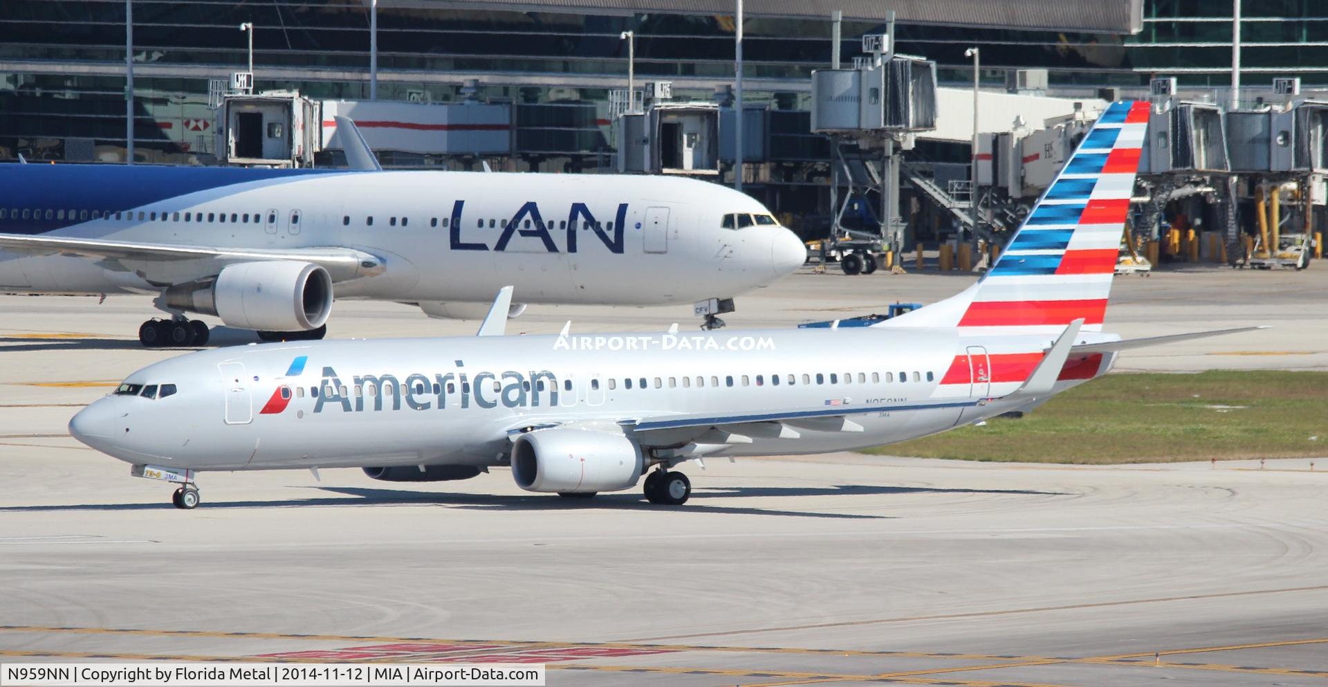 N959NN, 2014 Boeing 737-823 C/N 33329, American