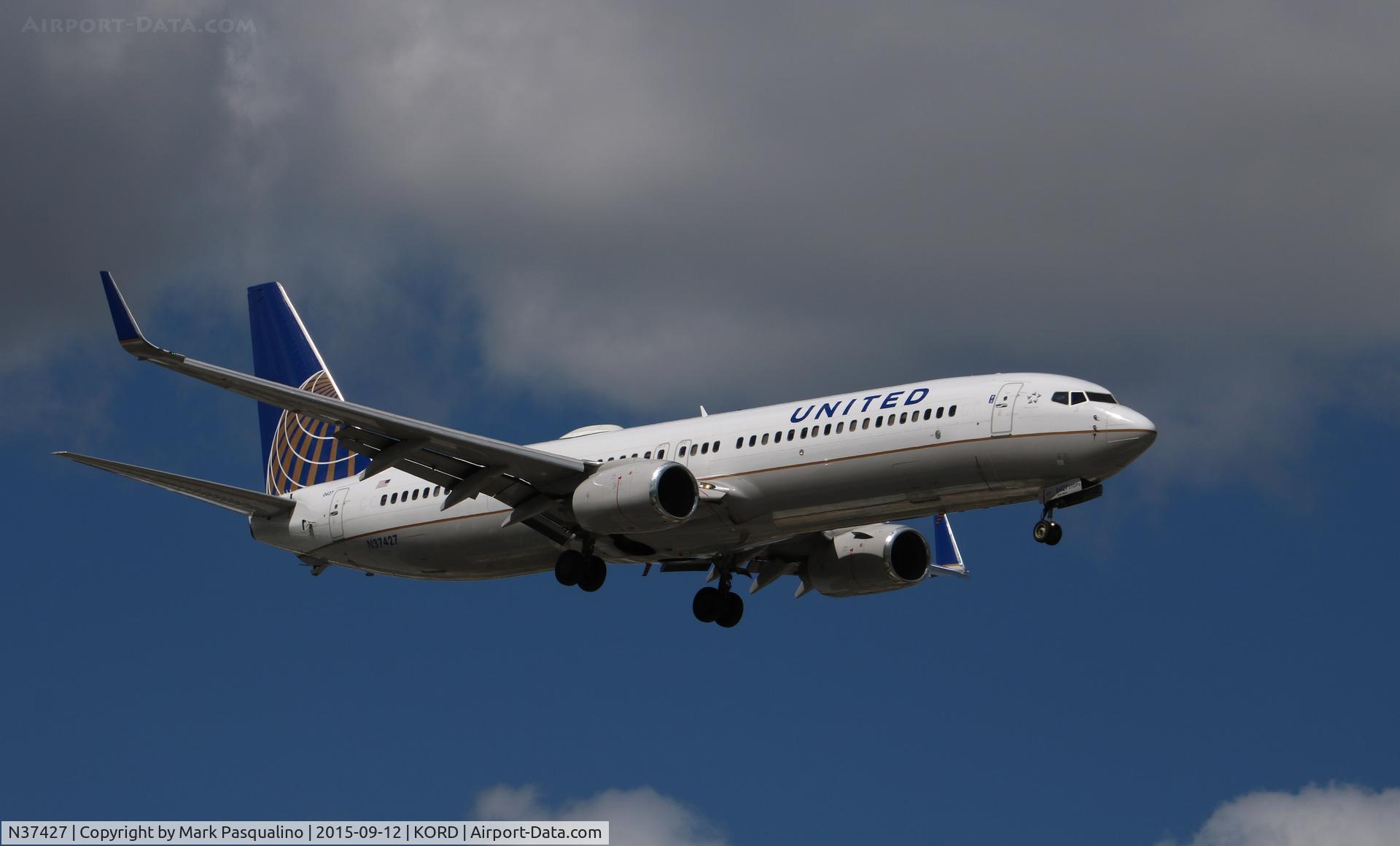 N37427, 2008 Boeing 737-924/ER C/N 37097, Boeing 737-900ER