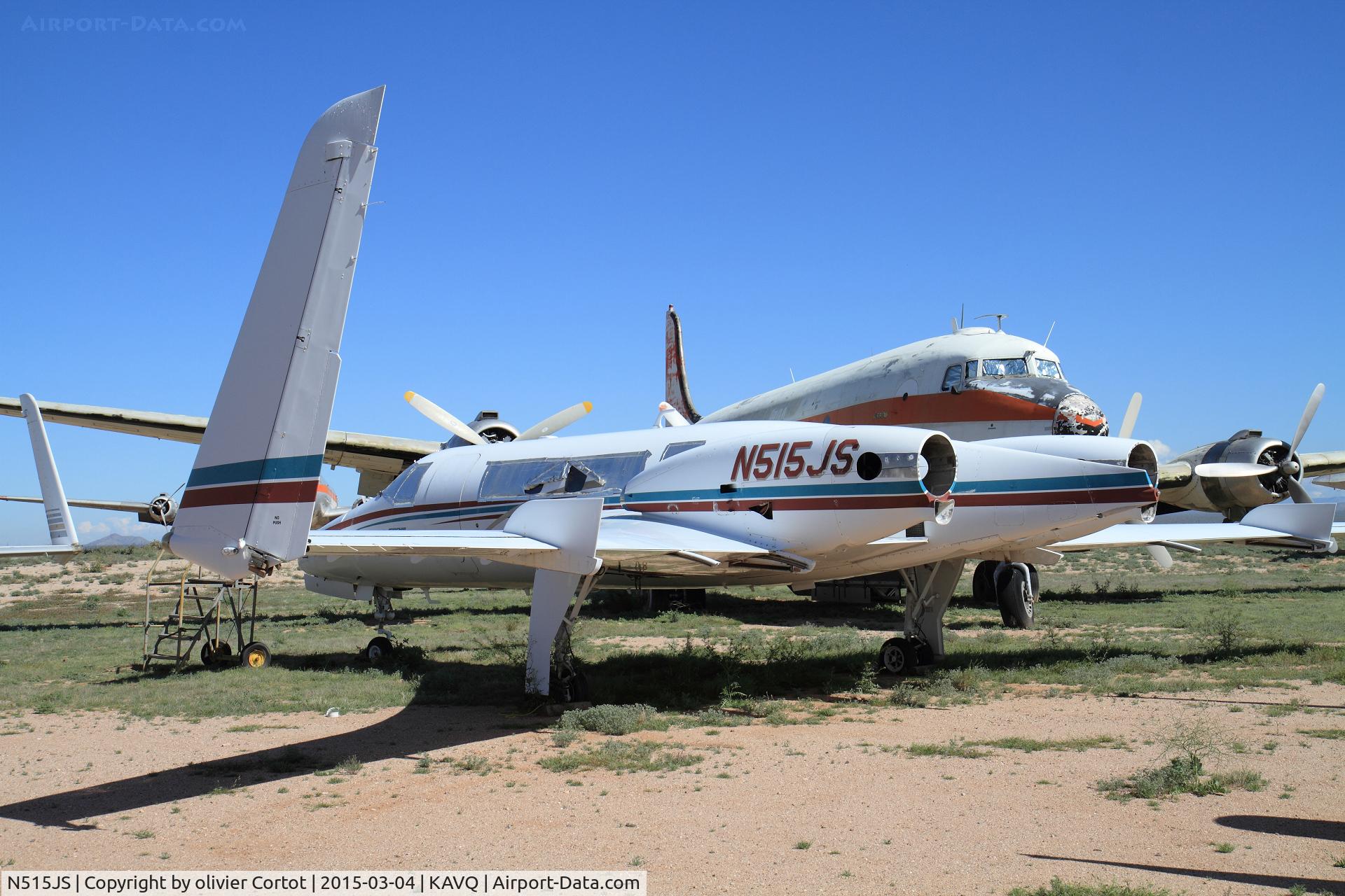 N515JS, 1995 Beech Starship C/N NC-52, Avra valley airport (for how long ?)