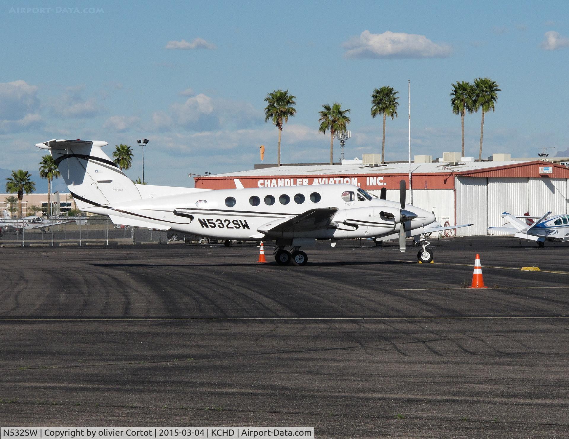 N532SW, 1985 Beech B200 King Air C/N BB-1228, in Arizona