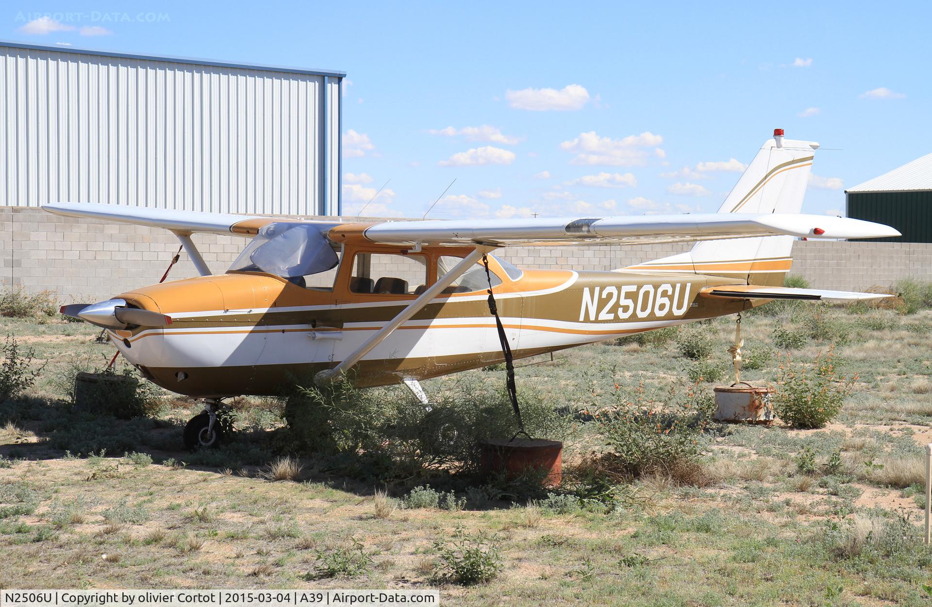 N2506U, 1963 Cessna 172D C/N 17250106, left side