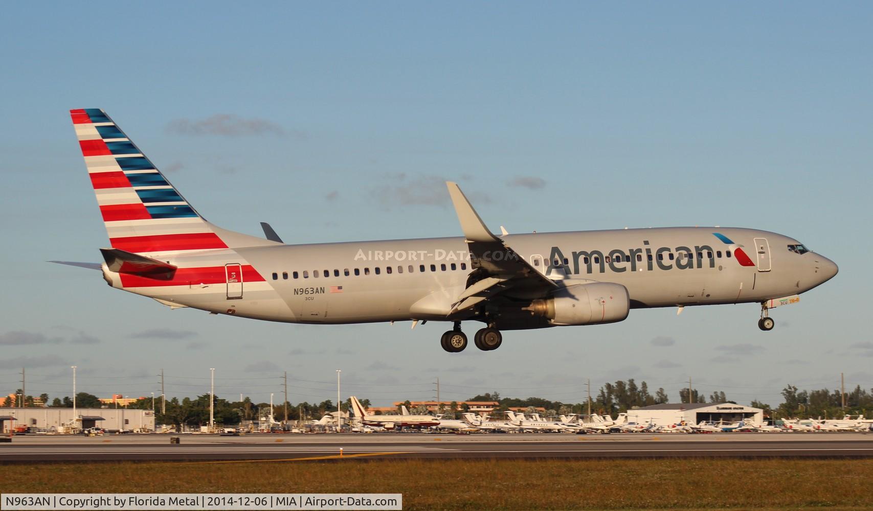 N963AN, 2001 Boeing 737-823 C/N 29543, American