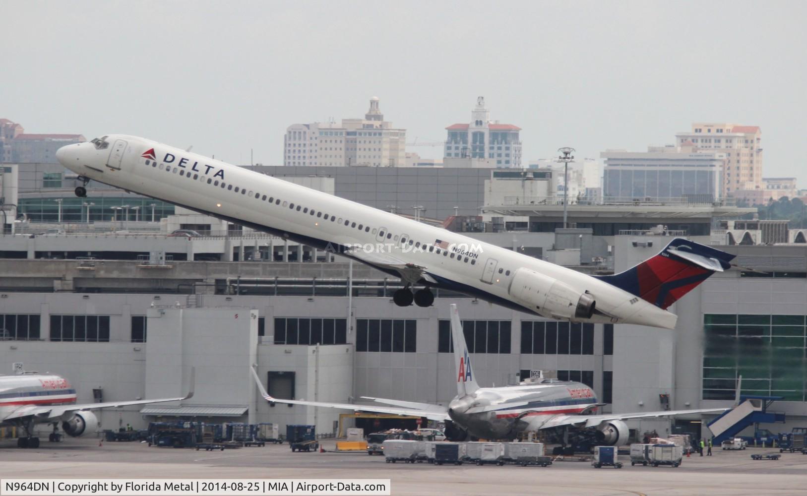 N964DN, McDonnell Douglas MD-90-30 C/N 60001, Delta