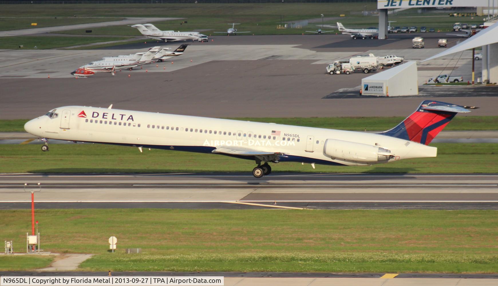 N965DL, 1990 McDonnell Douglas MD-88 C/N 49984, Delta