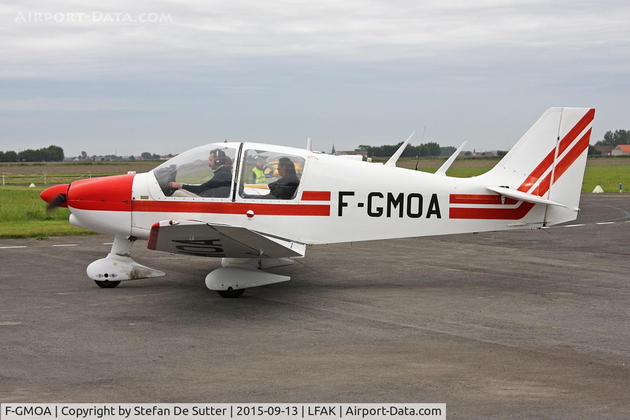 F-GMOA, Robin DR-400-120 C/N 978, Open door @ LFAK.