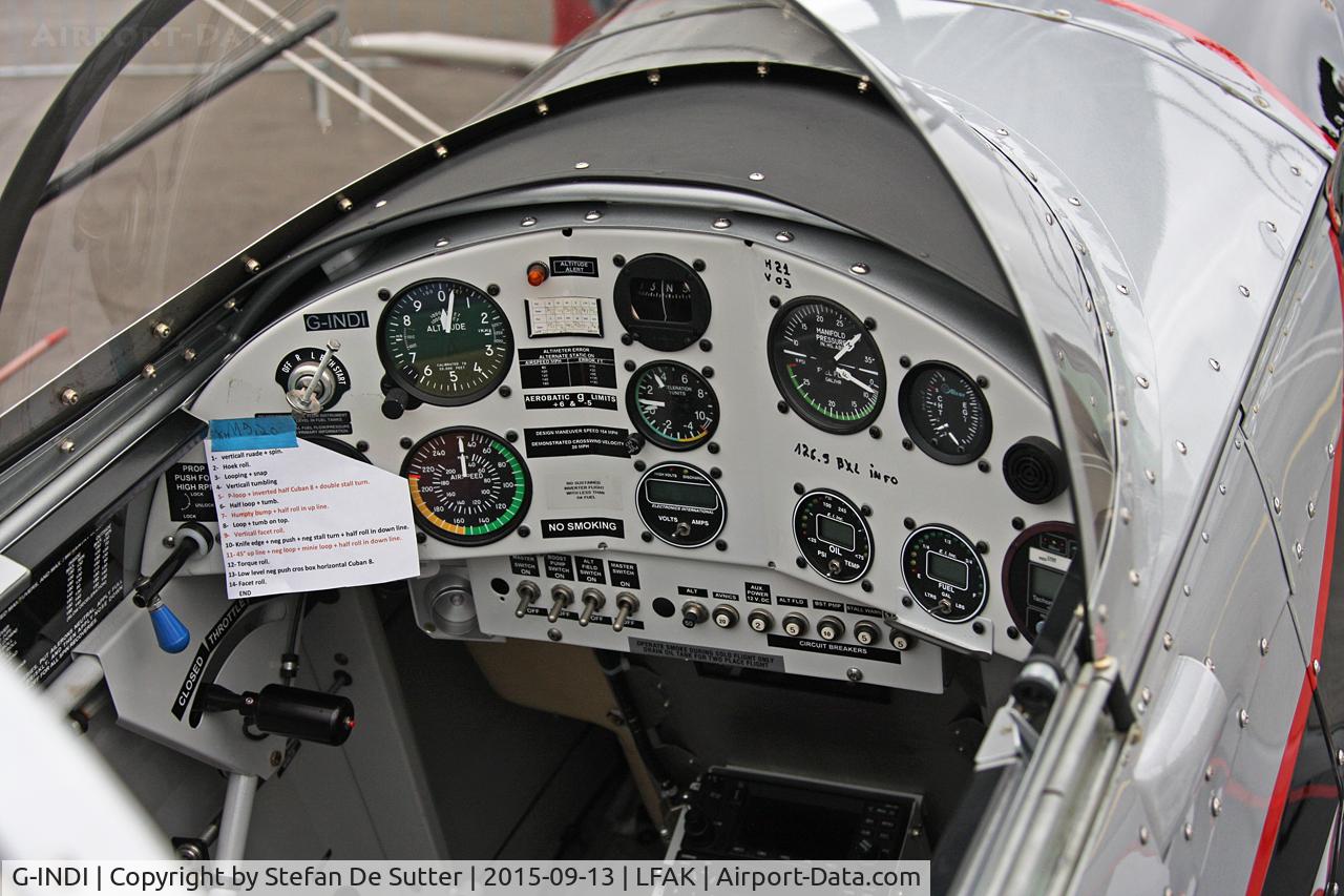 G-INDI, 2008 Aviat Pitts S-2C Special C/N 6084, Open door @ LFAK.