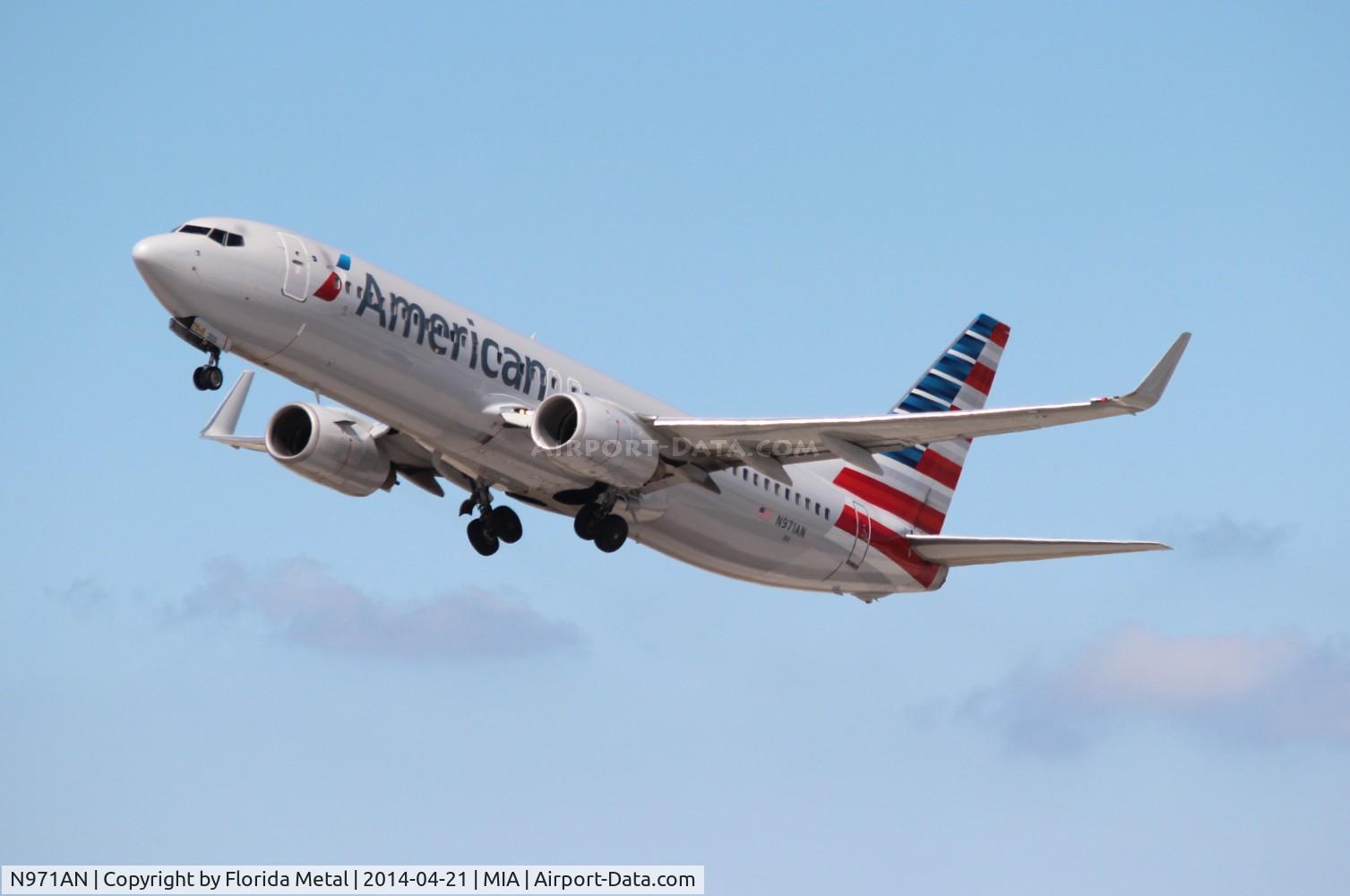 N971AN, 2001 Boeing 737-823 C/N 29547, American