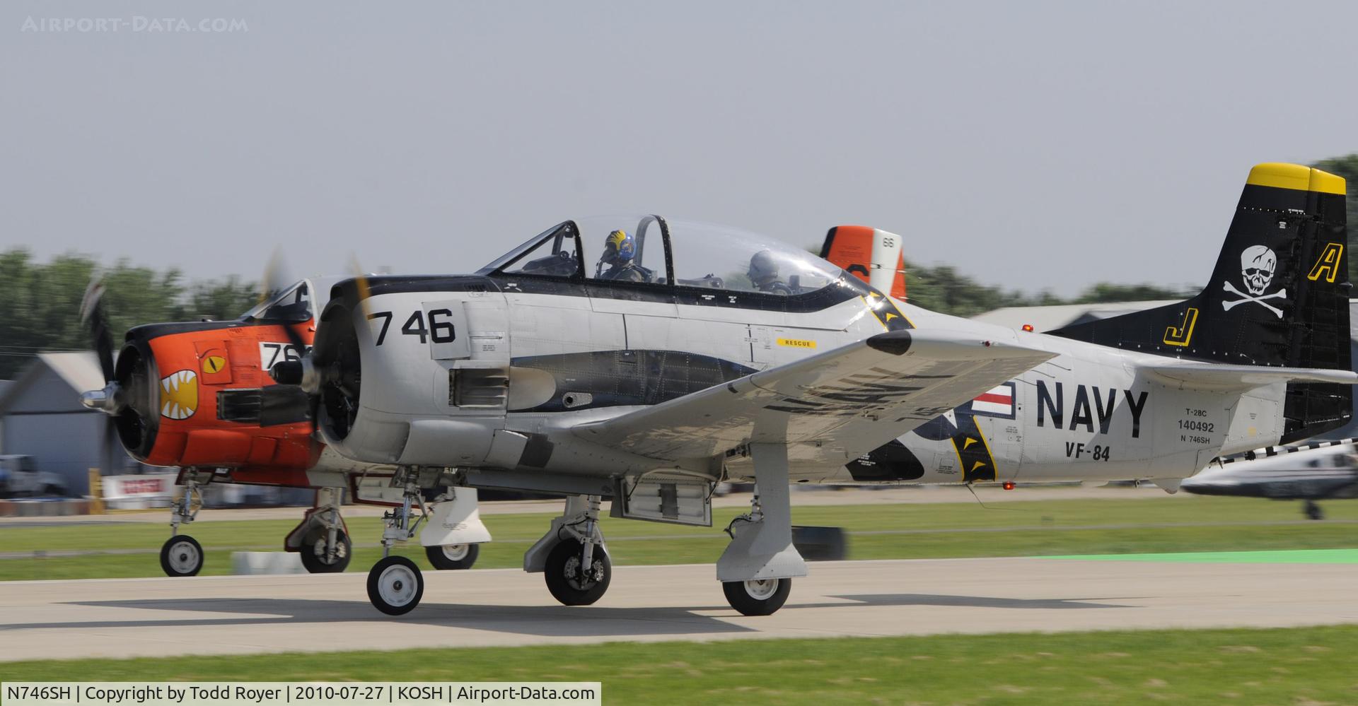 N746SH, North American T-28C Trojan C/N 226-69, Formation departure