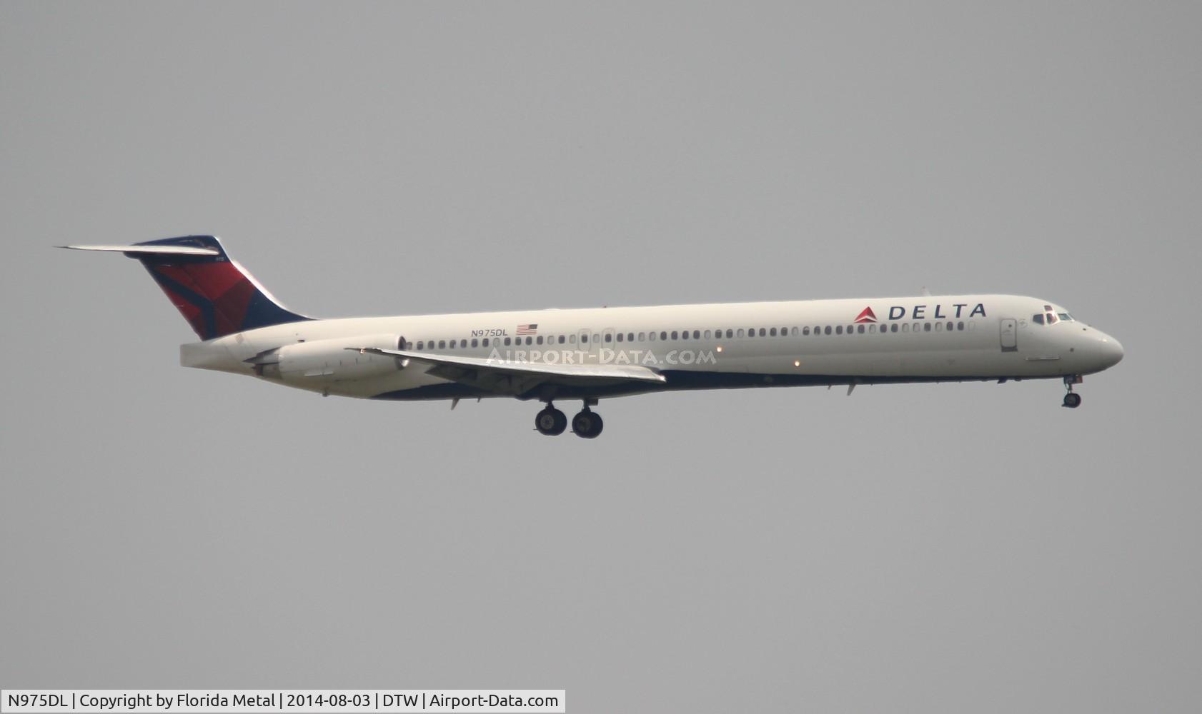 N975DL, 1991 McDonnell Douglas MD-88 C/N 53243, Delta