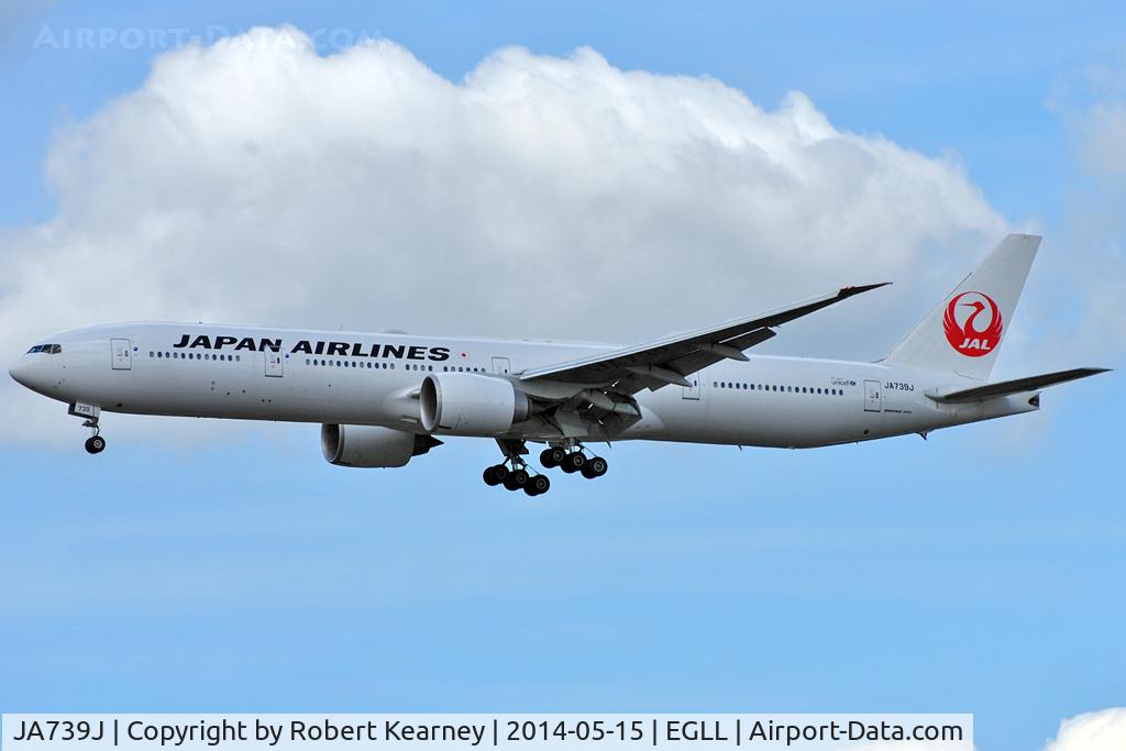 JA739J, 2008 Boeing 777-346/ER C/N 37437, On short finals at LHR