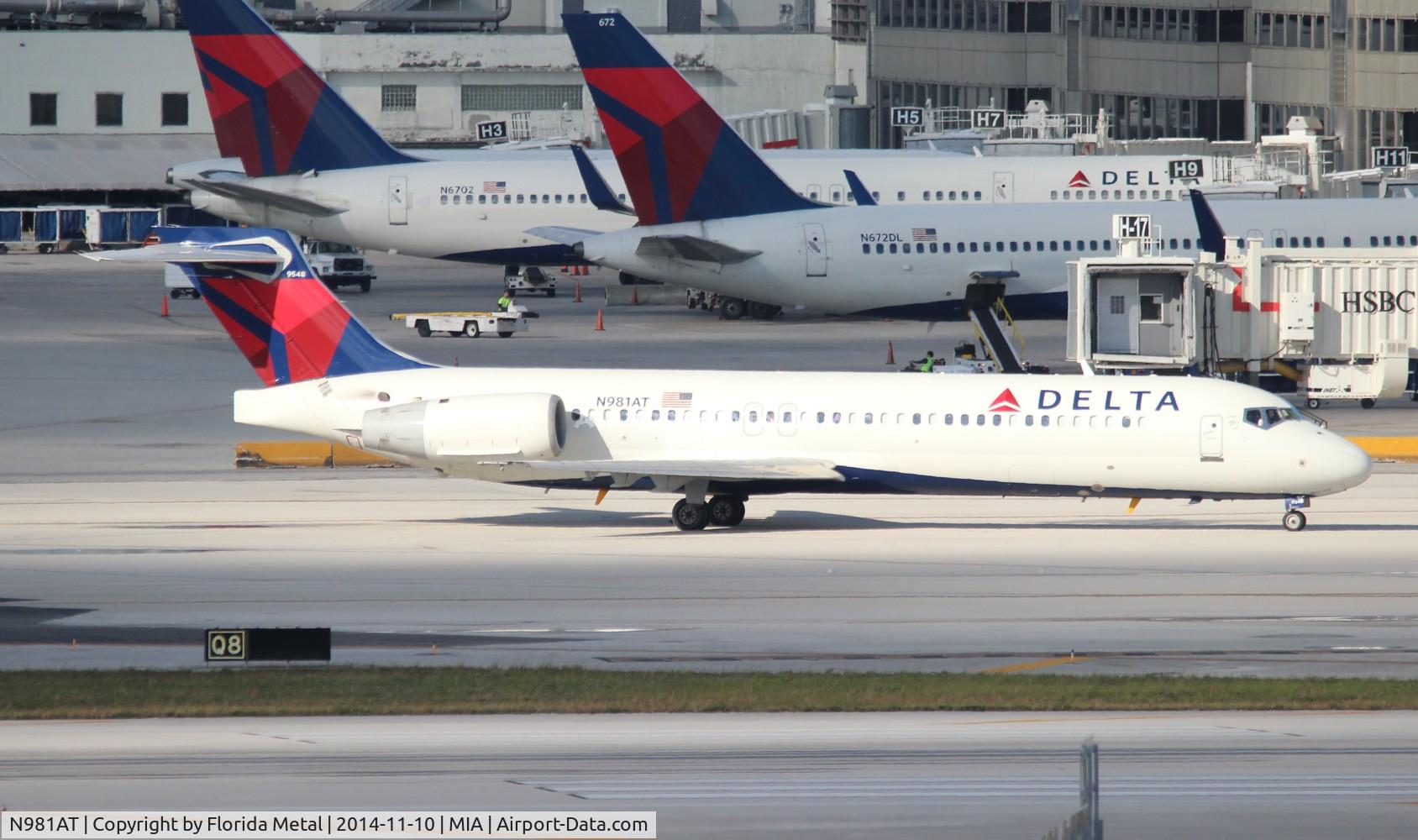 N981AT, 2002 Boeing 717-200 C/N 55040, Delta