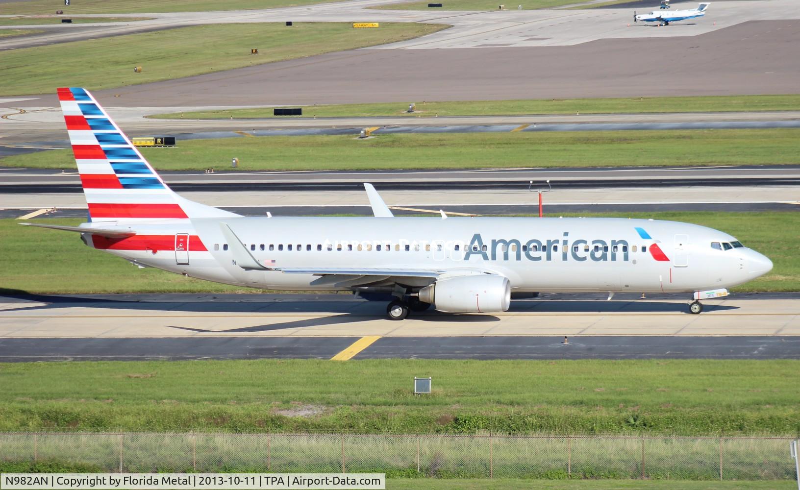 N982AN, 2009 Boeing 737-823 C/N 31067, American
