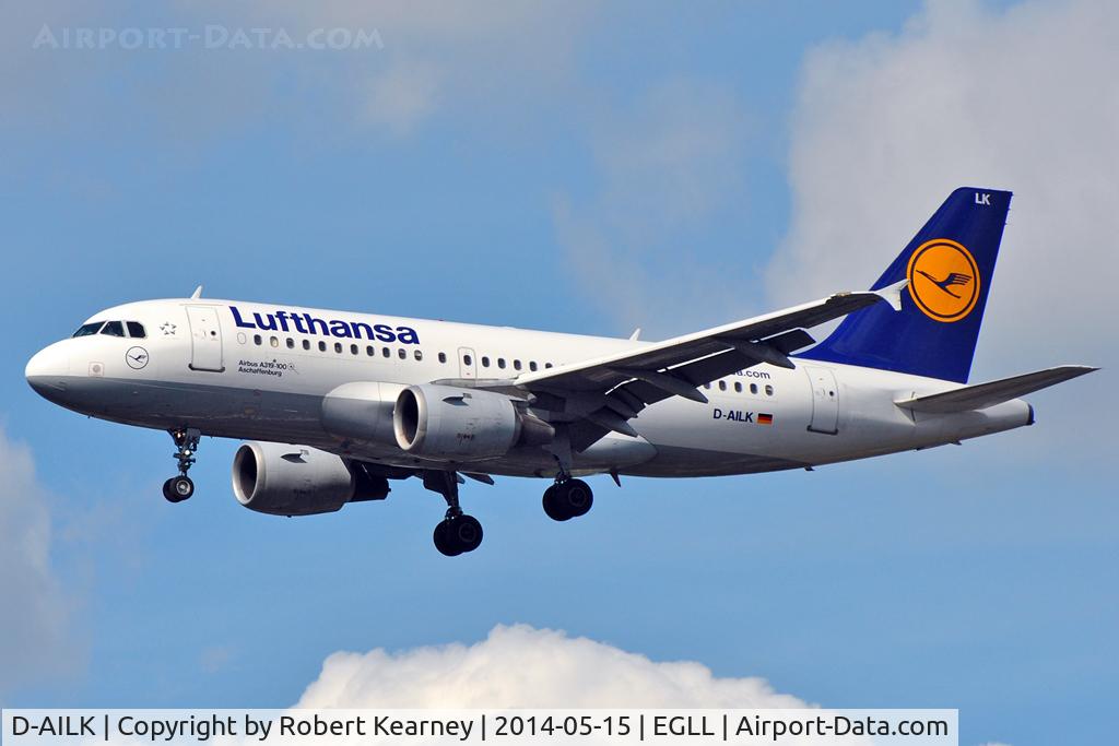 D-AILK, 1997 Airbus A319-114 C/N 679, On short finals at LHR