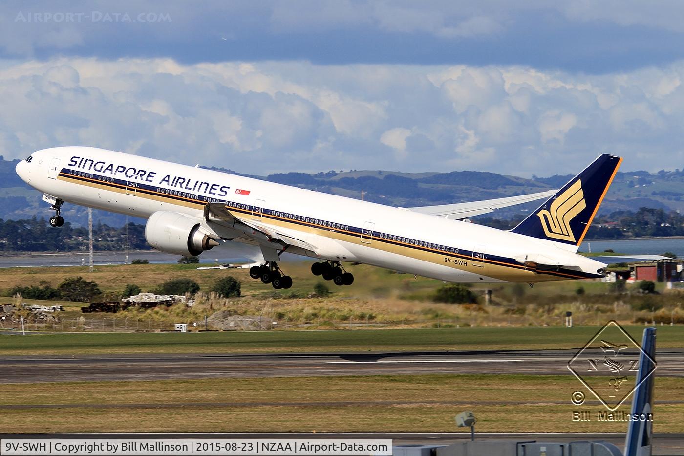 9V-SWH, 2007 Boeing 777-312/ER C/N 34573, away home to SIN