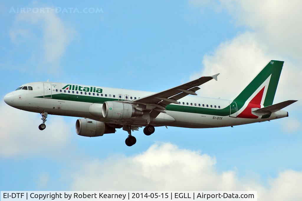 EI-DTF, 2009 Airbus A320-216 C/N 3906, On short finals at LHR