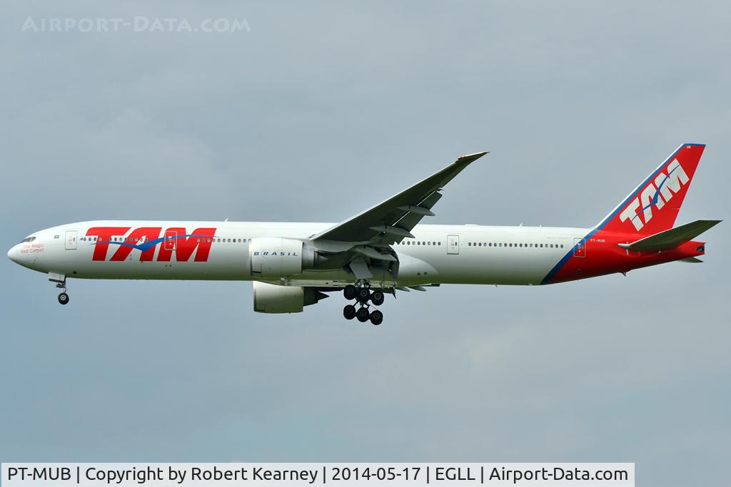 PT-MUB, 2008 Boeing 777-32W/ER C/N 37665, On short finals at LHR