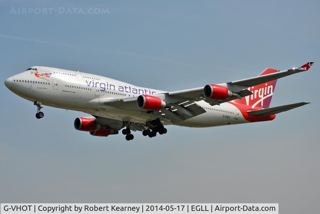 G-VHOT, 1994 Boeing 747-4Q8 C/N 26326, On short finals at LHR