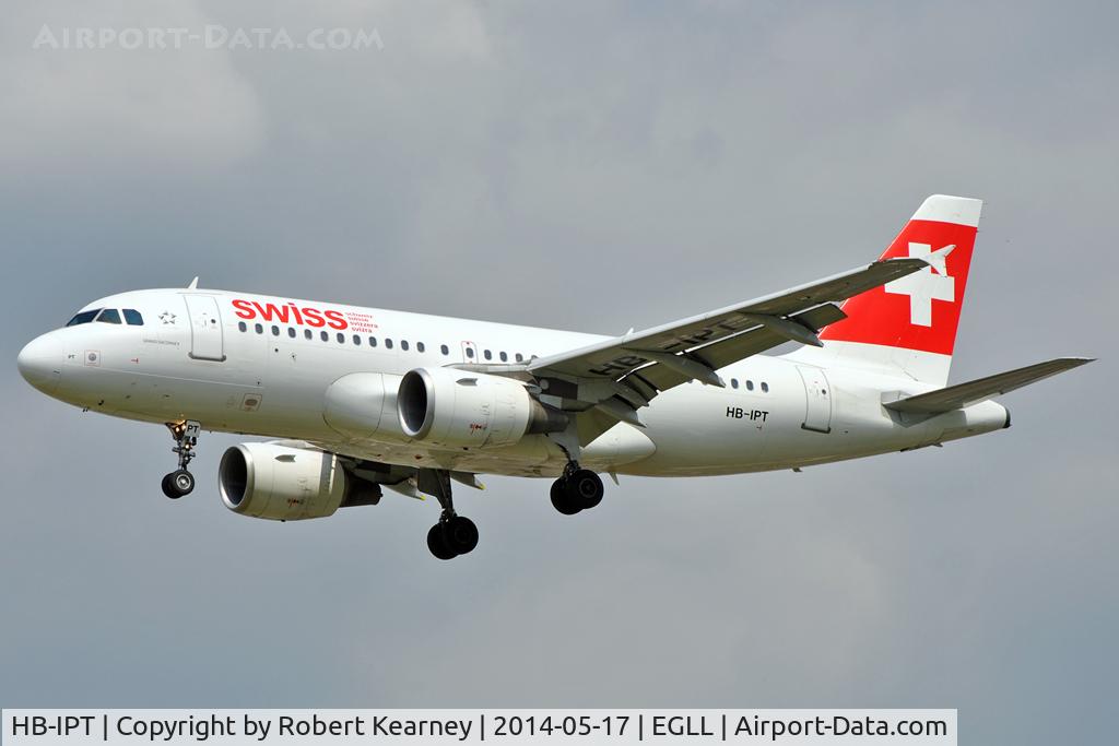 HB-IPT, 1997 Airbus A319-112 C/N 727, On short finals at LHR