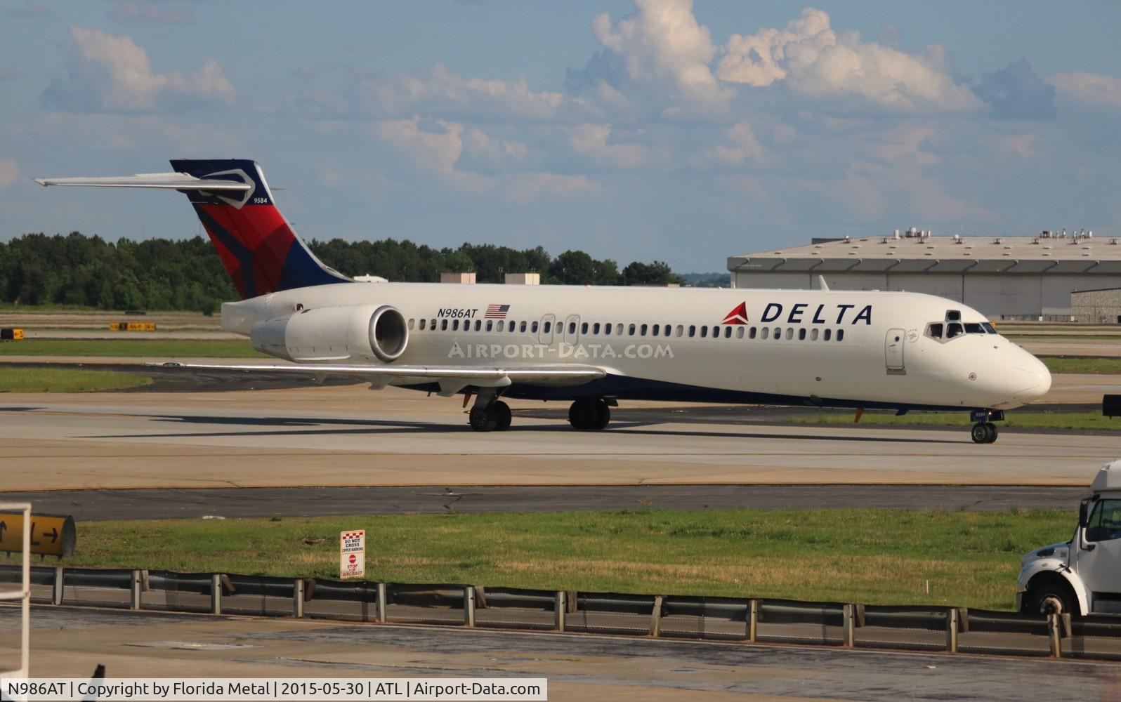 N986AT, 2001 Boeing 717-200 C/N 55089, Delta