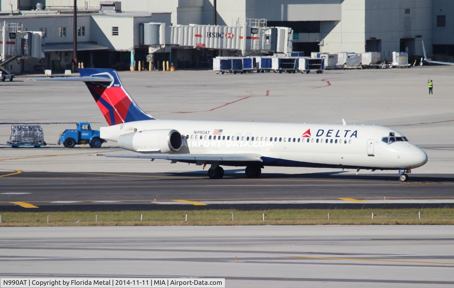 N990AT, 2001 Boeing 717-200 C/N 55134, Delta