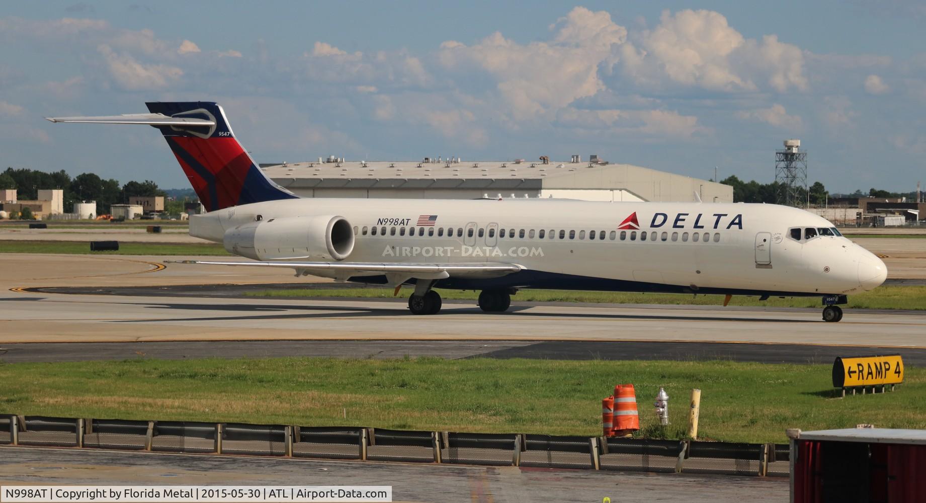 N998AT, 2002 Boeing 717-200 C/N 55142, Delta