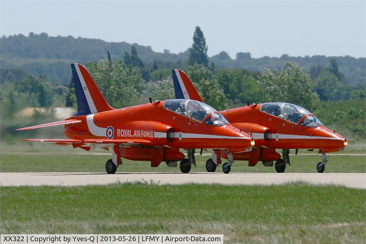XX322, 1980 Hawker Siddeley Hawk T.1A C/N 165/312147, Royal Air Force Red Arrows Hawker Siddeley Hawk T.1, Take-off Rwy 34, Salon de Provence Air Base 701 (LFMY) Open day 2013