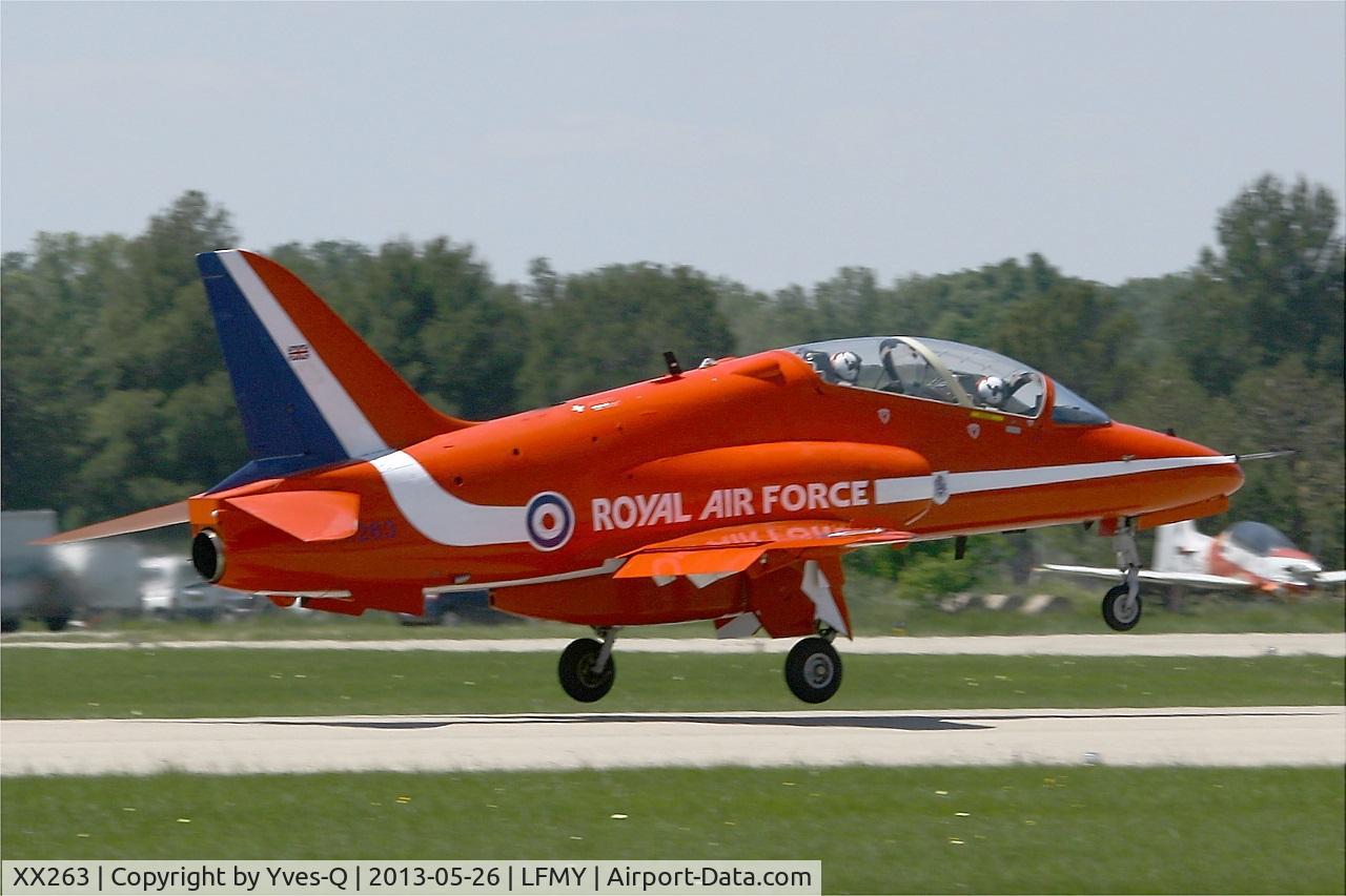 XX263, 1978 Hawker Siddeley Hawk T.1A C/N 099/312099, Royal Air Force Red Arrows Hawker Siddeley Hawk T.1, Take-off Rwy 34, Salon de Provence Air Base 701 (LFMY) Open day 2013