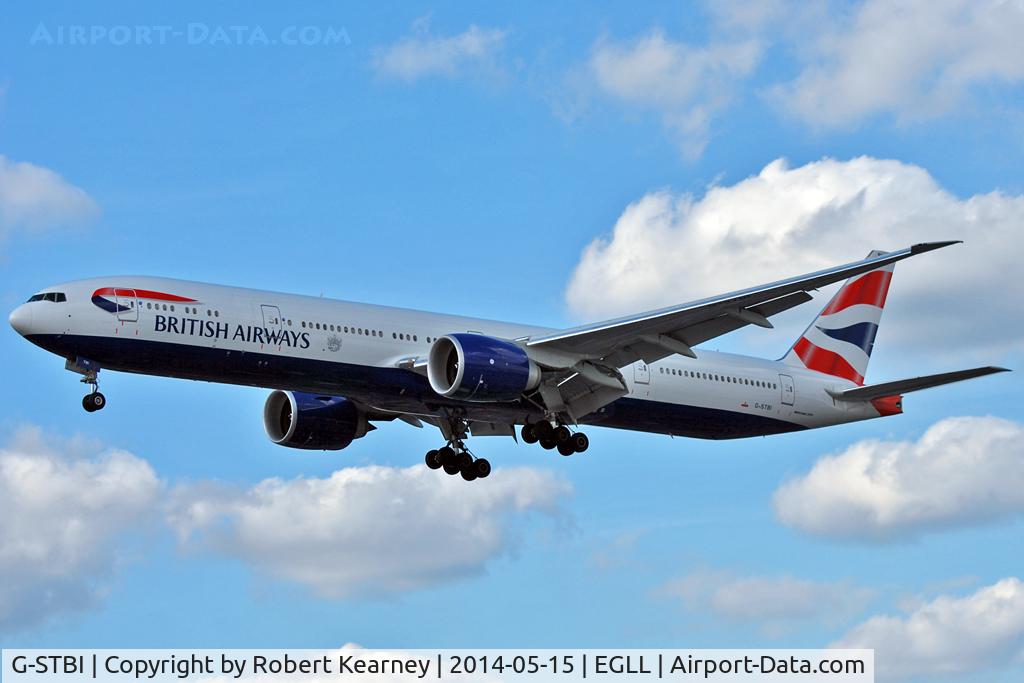 G-STBI, 2013 Boeing 777-336/ER C/N 43702, On short finals at LHR