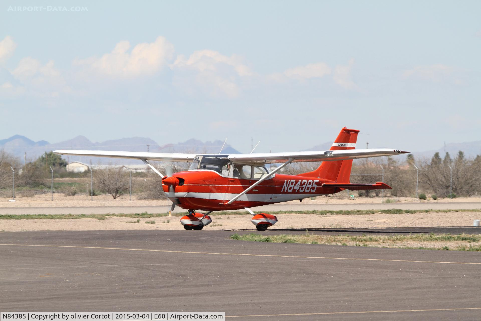 N84385, 1969 Cessna 172K Skyhawk C/N 17258453, Seen in Arizona