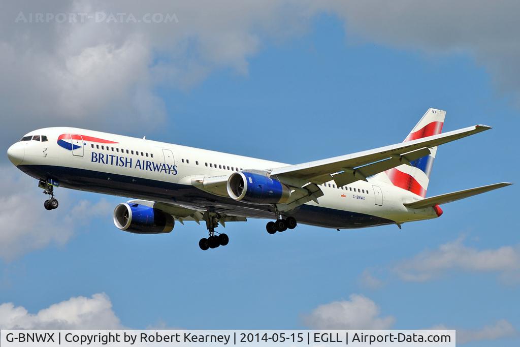 G-BNWX, 1994 Boeing 767-336 C/N 25832, On short finals at LHR