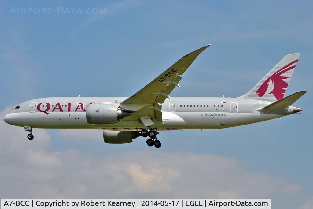 A7-BCC, 2012 Boeing 787-8 Dreamliner C/N 38321, On short finals at LHR