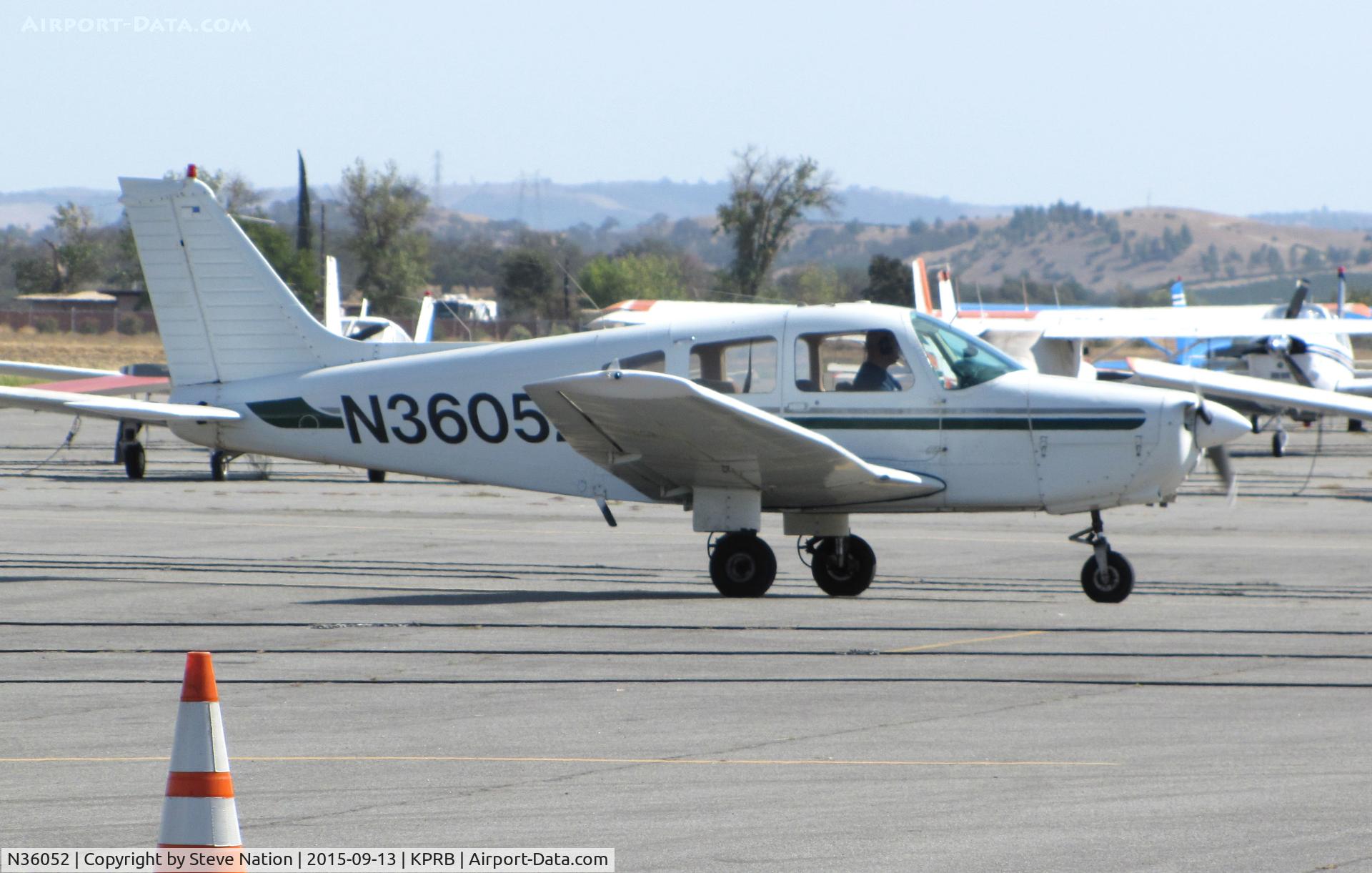 N36052, 1978 Piper PA-28-161 C/N 28-7816608, Locally-based 1978 Piper PA-28-161 taxiing @ Paso Robles Municipal Airport, CA