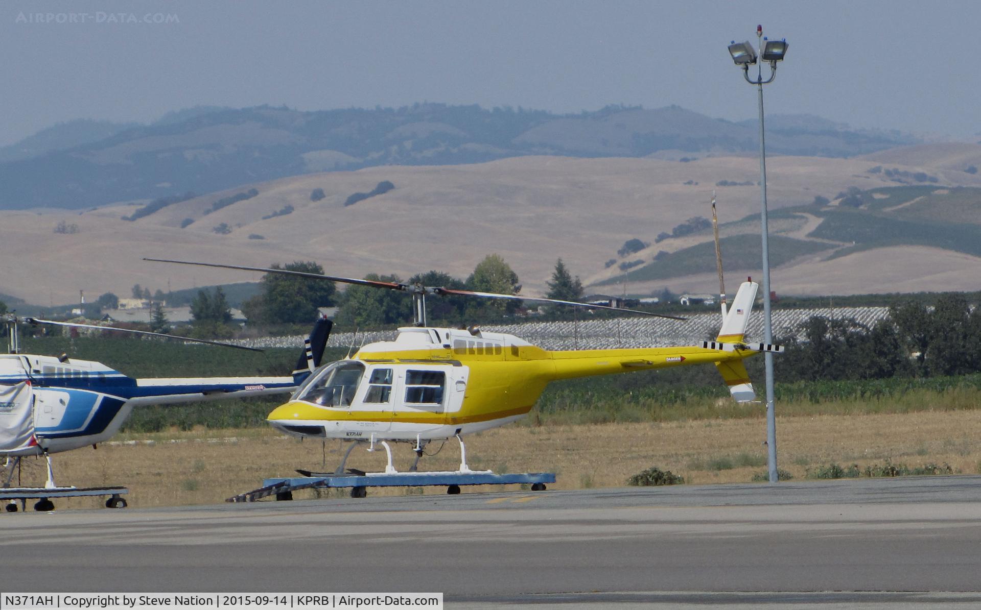 N371AH, 1975 Bell 206B-III C/N 1660, Del Rio Aviation 1975 Bell 206B-III @ Paso Robles Municipal Airport, CA Home Base