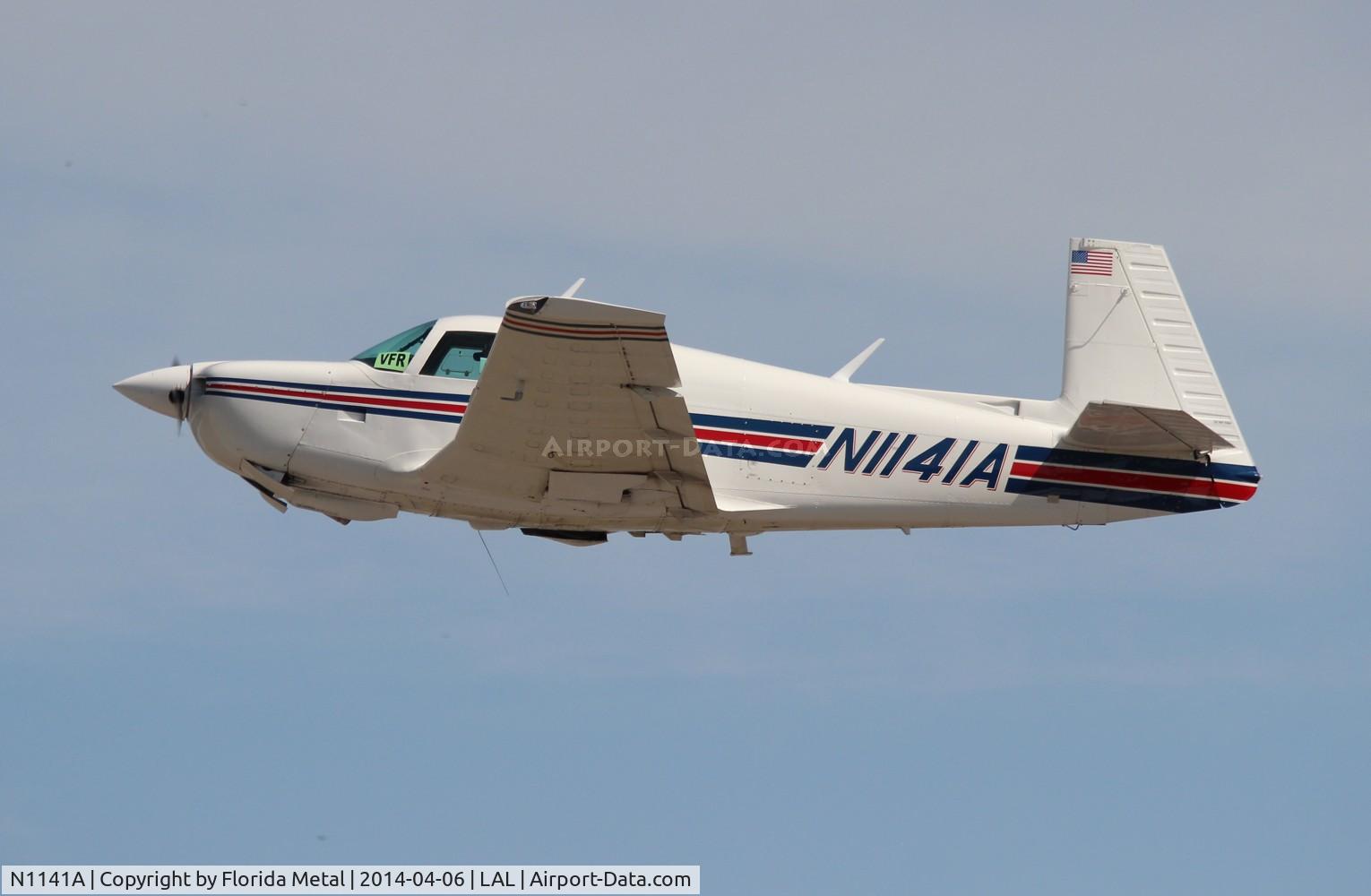 N1141A, 1981 Mooney M20J 201 C/N 24-1164, Mooney M20J