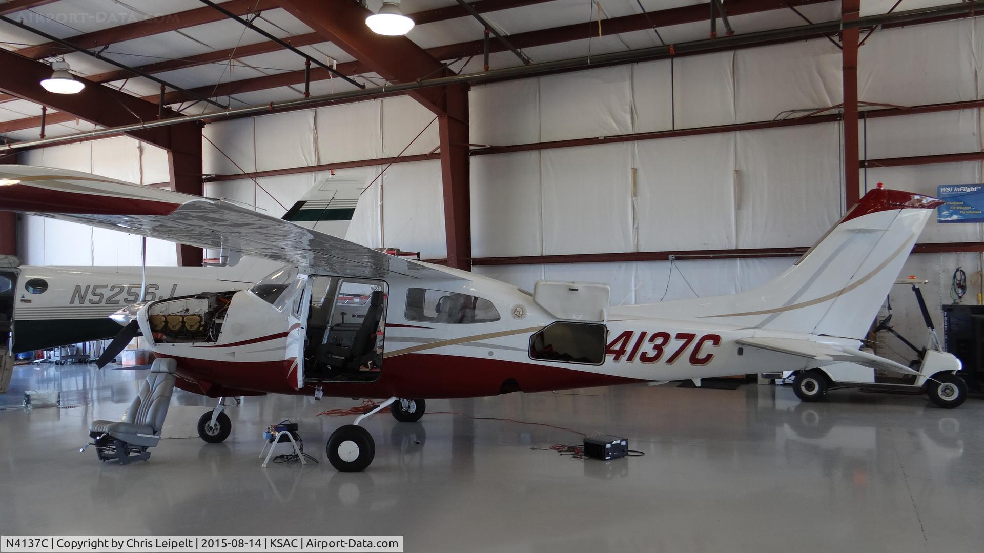 N4137C, 1979 Cessna T210N Turbo Centurion C/N 21063566, 1979 Cessna T210N Centurion getting avionics work done at Sacramento Executive Airport, Sacramento, CA.