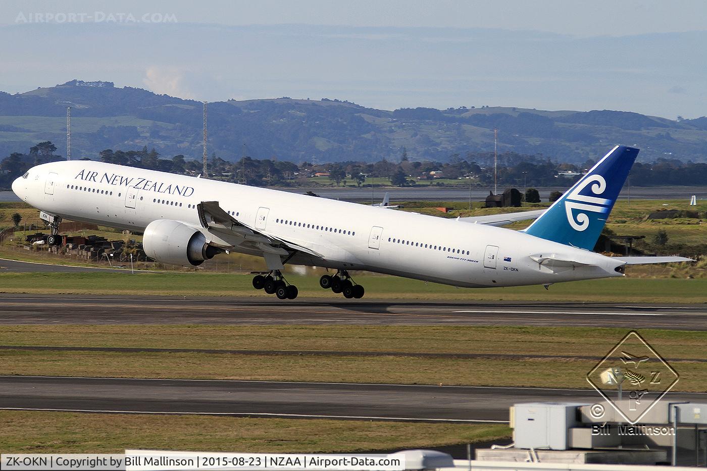 ZK-OKN, 2010 Boeing 777-306/ER C/N 38406, off from 05R