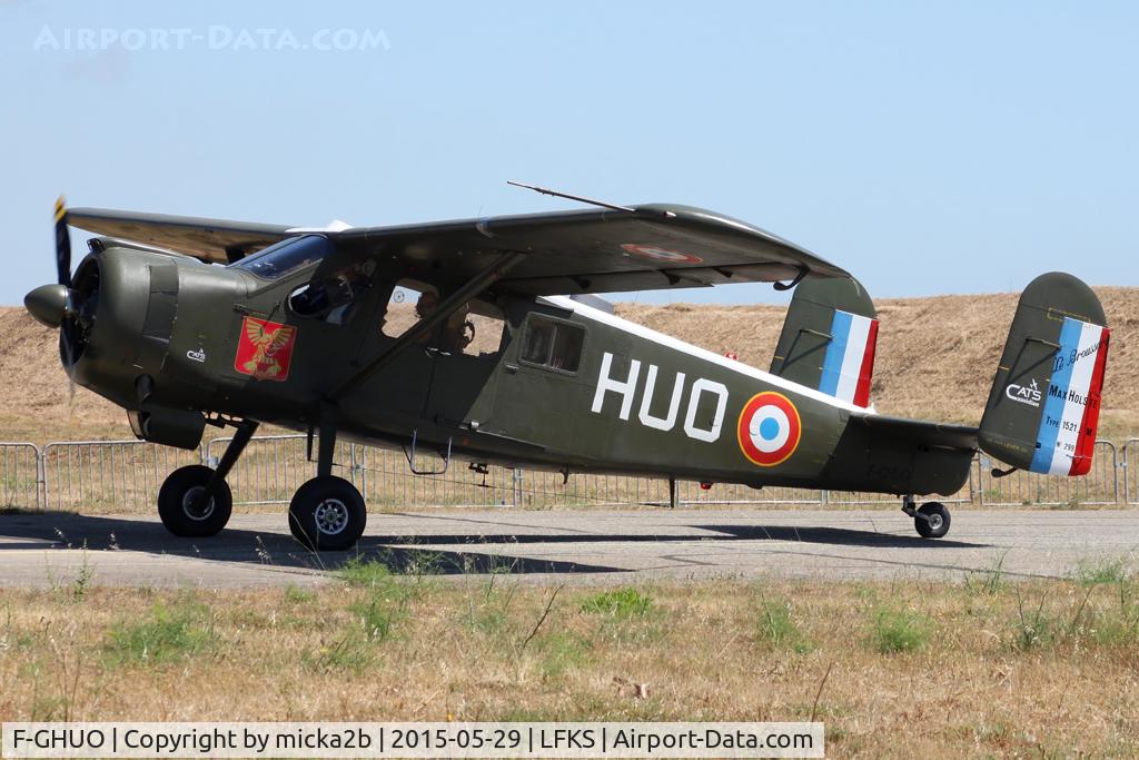 F-GHUO, Max Holste MH-1521C-1 Broussard C/N 299, Taxiing