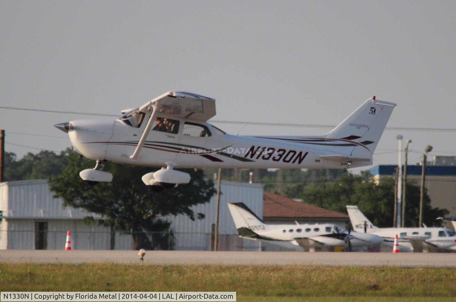 N1330N, 2006 Cessna 172S C/N 172S10396, Cessna 172S