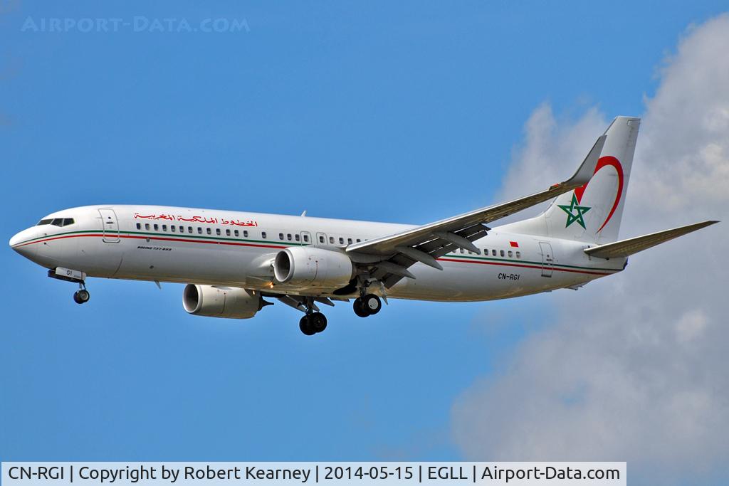 CN-RGI, 2011 Boeing 737-86N C/N 36831, On short finals at LHR