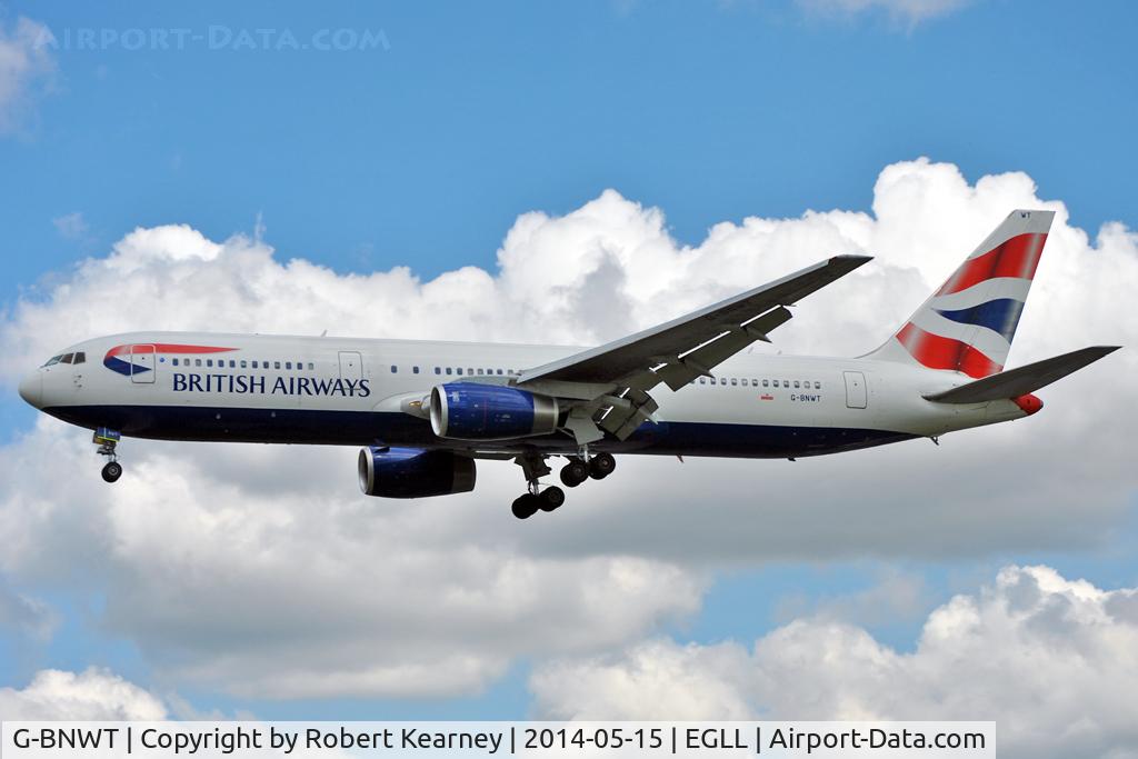 G-BNWT, 1992 Boeing 767-336 C/N 25828, On short finals at LHR
