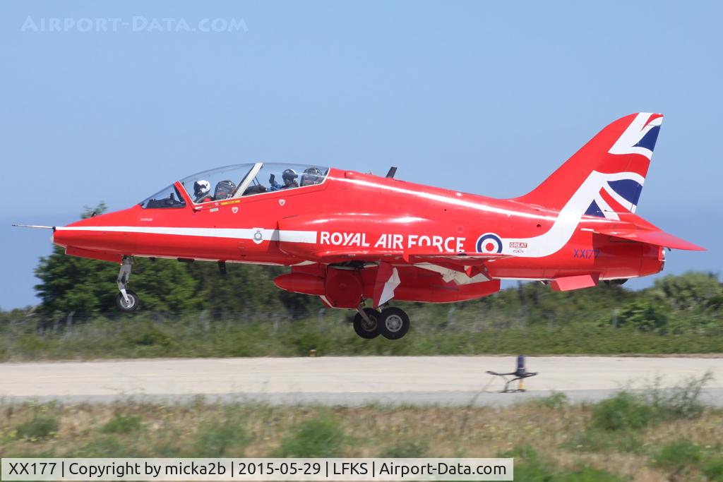XX177, 1977 Hawker Siddeley Hawk T.1 C/N 024/312024, Landing