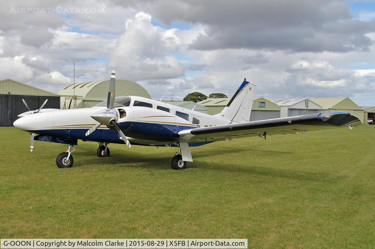 G-OOON, 1982 Piper PA-34-220T Seneca III C/N 34-8533024, Piper PA-34-220T Seneca III , having flown the pilot of G-BJST to Fishburn for the newly painted T-6's return to Duxford. August 29th 2015.