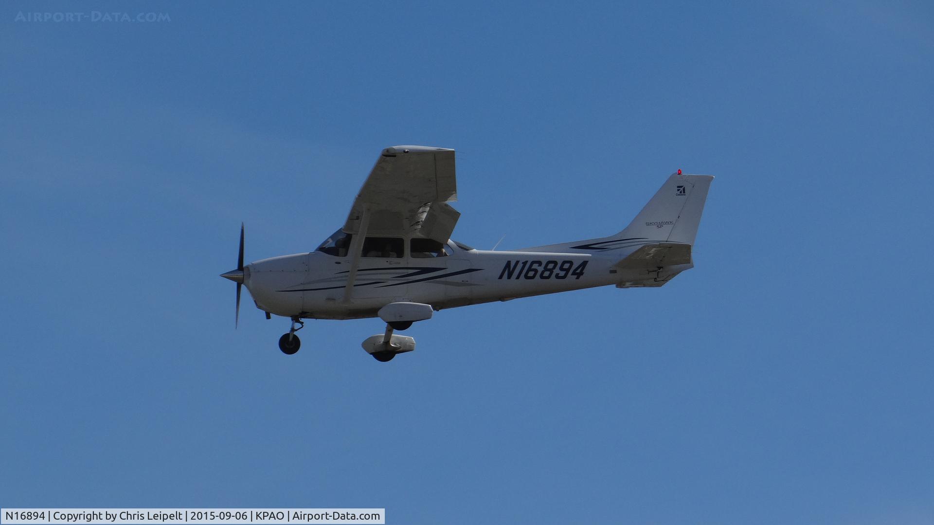 N16894, 2007 Cessna 172S C/N 172S10615, Locally-based 2007 Cessna 172S landing runway 31 at Palo Alto Airport, Palo Alto, CA.