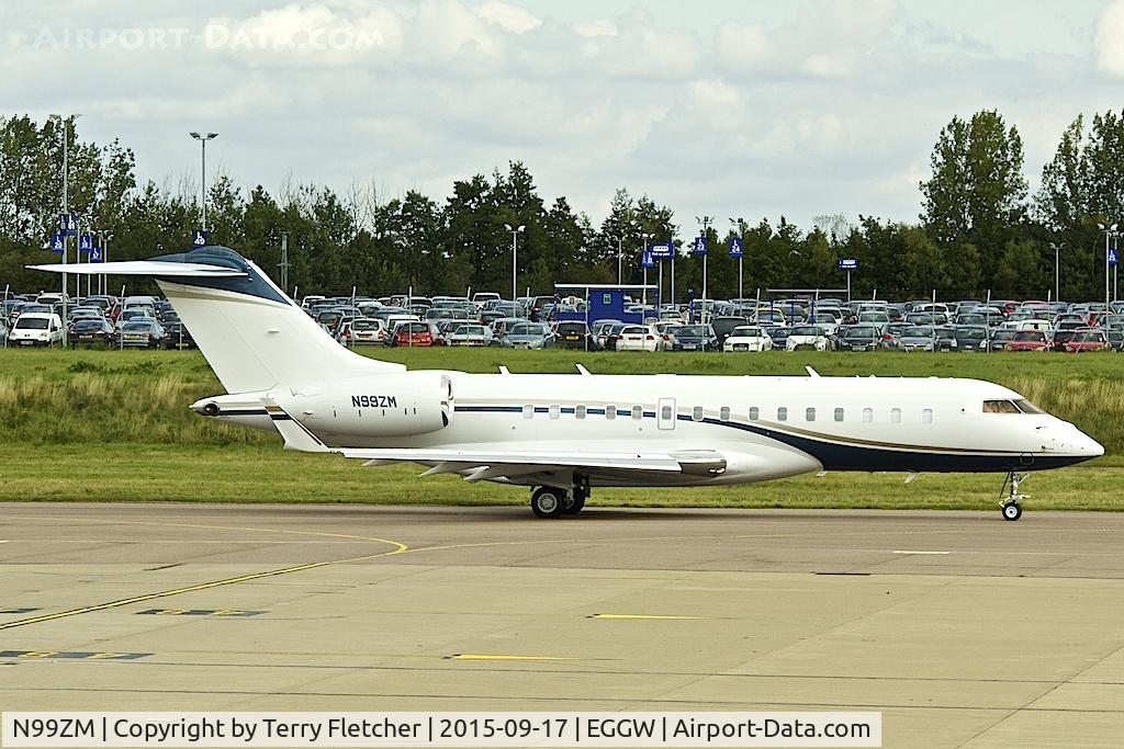 N99ZM, 2013 Bombardier BD-700-1A10 Global 6000 C/N 9587, 2013 Bombardier BD700-1A10, c/n: 9587 at Luton
