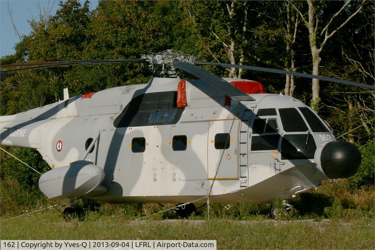 162, Aérospatiale SA-321G Super Frelon C/N 162, 162 - Aerospatiale SA-321G Super Frelon , Preserved at Lanvéoc-Poulmic Naval Air Base (LFRL)