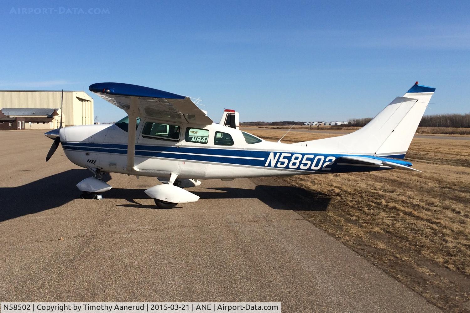 N58502, 1974 Cessna U206F Stationair C/N U20602618, 1974 Cessna U206F, c/n: U20602618, EAA Chapter 237 Saturday morning breakfast visitor
