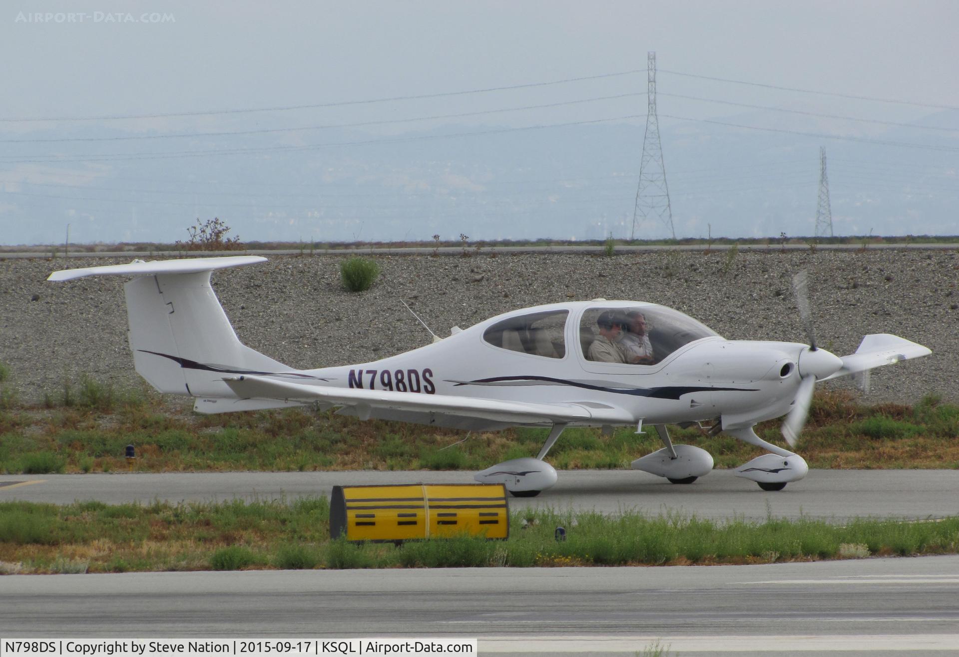 N798DS, 2007 Diamond DA-40 Diamond Star C/N 40.798, Locally-Based 2007 Diamond DA-40 taxiing for takeoff @ San Carlos Municipal Airport, CA