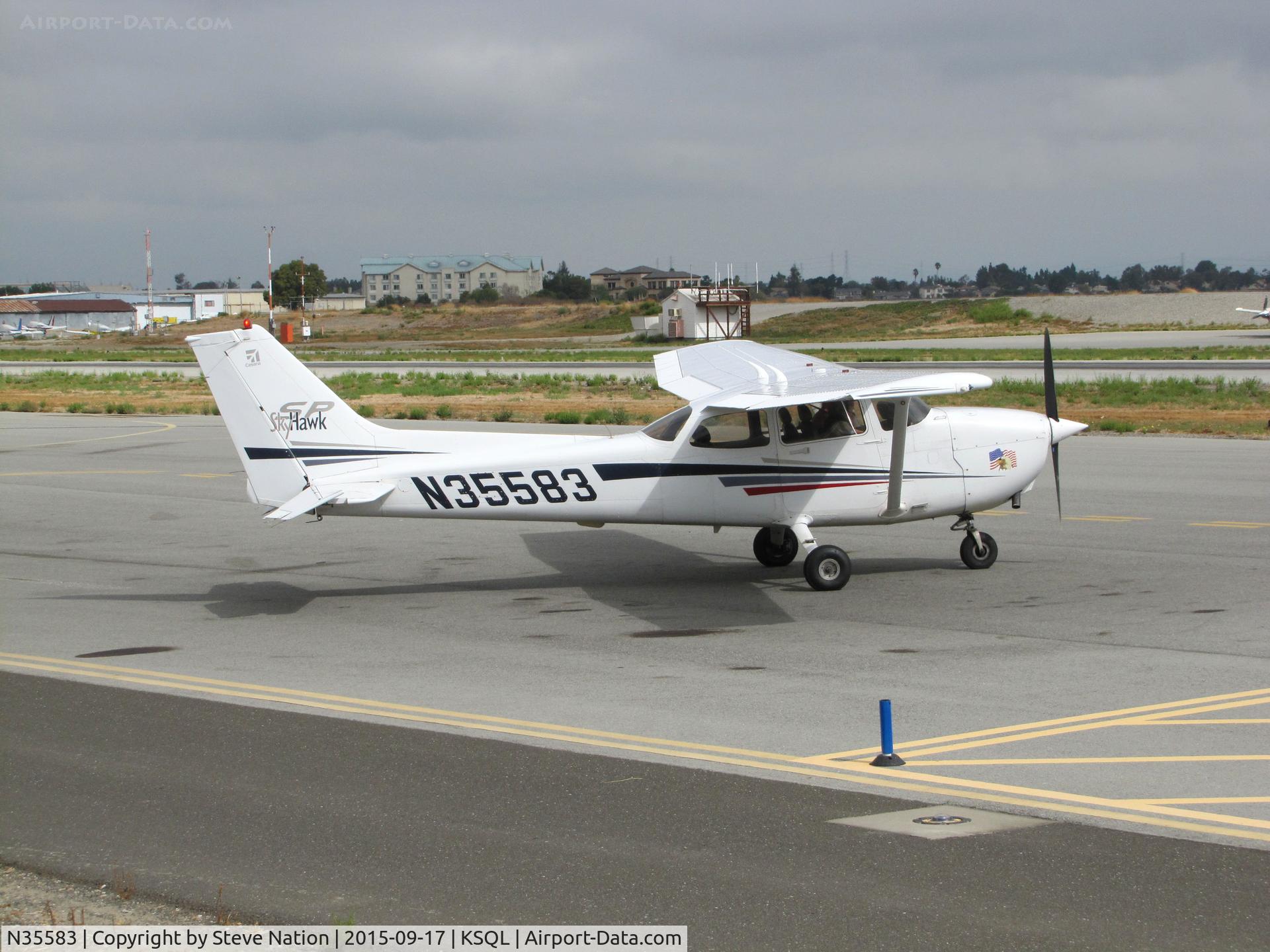 N35583, Cessna 172S C/N 172S8872, Locally-Based 2001 Cessna 172S running engine check @ San Carlos Municipal Airport, CA